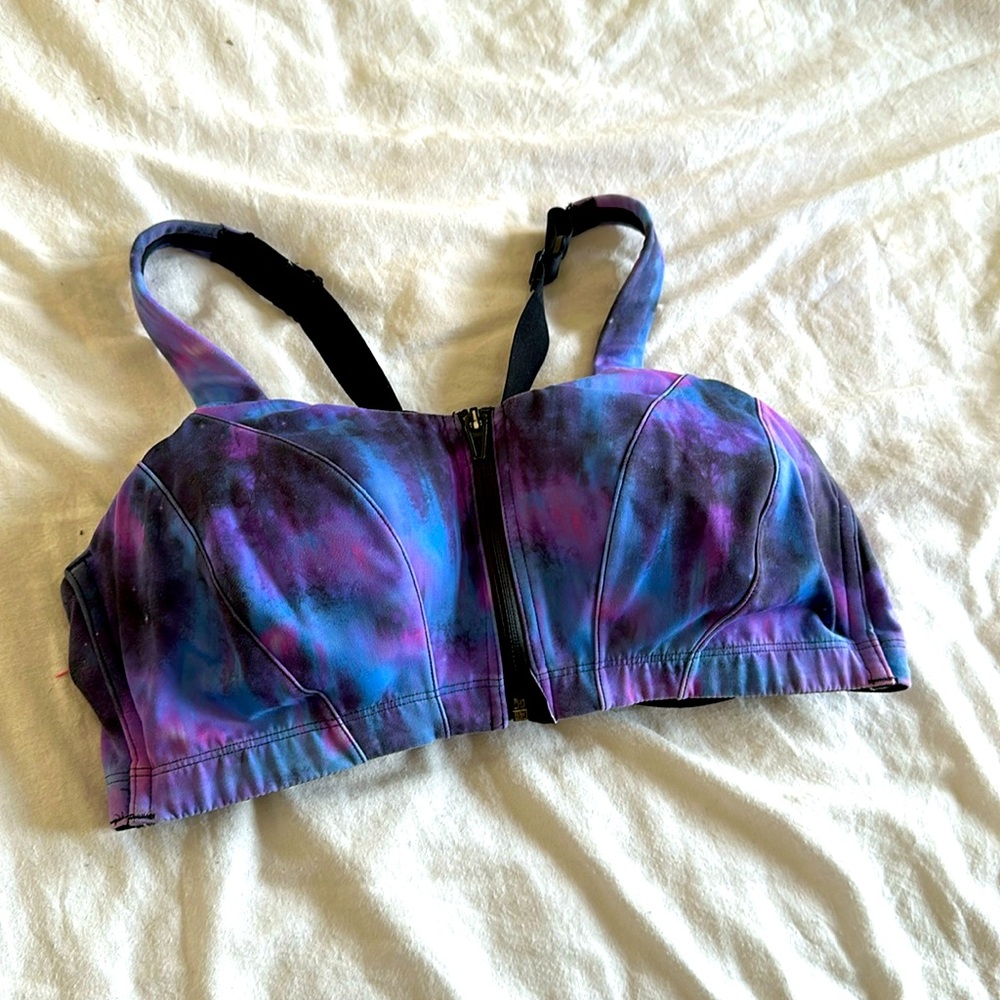 Victoria’s Secret Front Zip Sports Bra | 38D